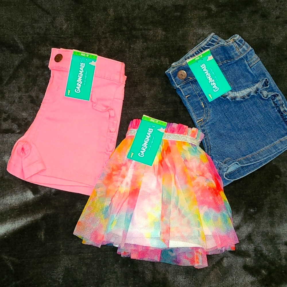 Lot of girls bottoms